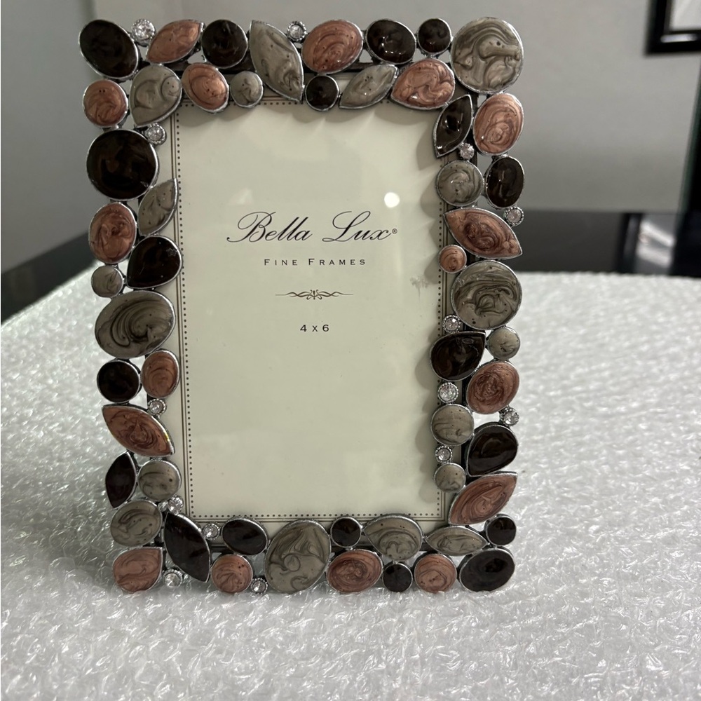 Bella Lux Fine Frame